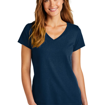 District ®  Women's The Concert Tee ®  V-Neck DT5002