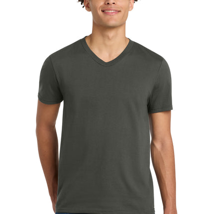 District ®  Very Important Tee ®  V-Neck. DT6500